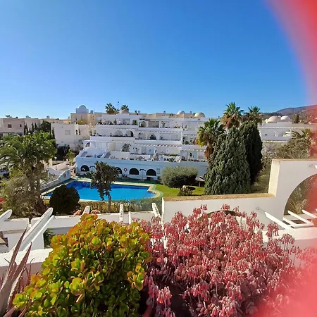 Sunny In With Sea Views Apartment
